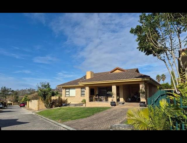 3 BEDROOM TOWNHOUSE FOR SALE IN HEATHER PARK